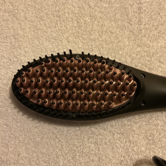 USED THREE TIMES BLACK Simply Straight Professional Ceramic Straightening Brush! - Picture 6 of 9
